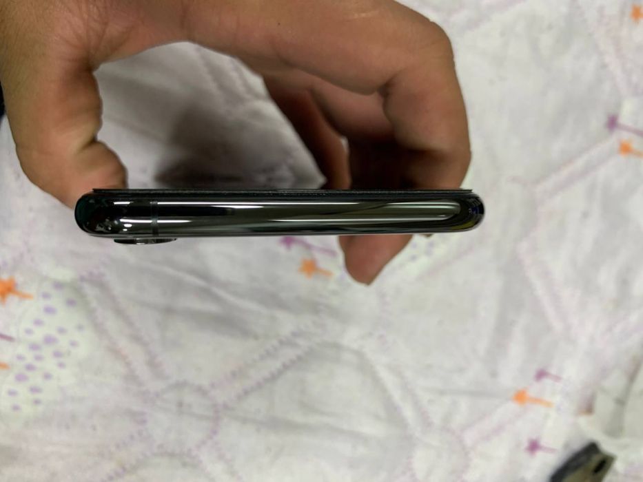 Iphone xs max продается состояние идеално