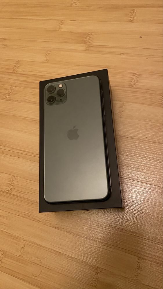 Iphone 11 Pro Max 256 gb в хорошем состояний