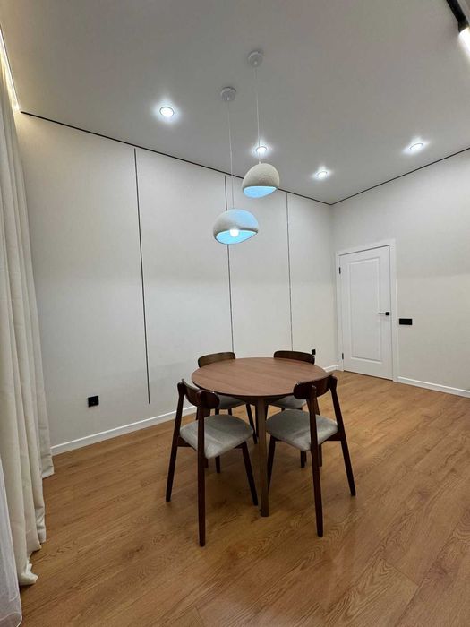 Обой жабыстыруды сенімді мамандарға тапсырыңыз!