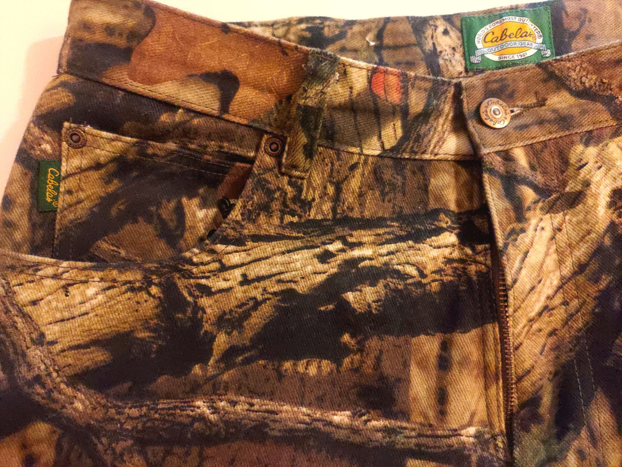 Pantaloni camuflaj Cabela's mărimea w34 regular(US), XL, 46-48(EU)