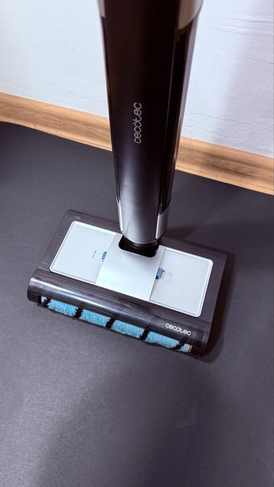 Mop electric Cecotec FreeGo Wash