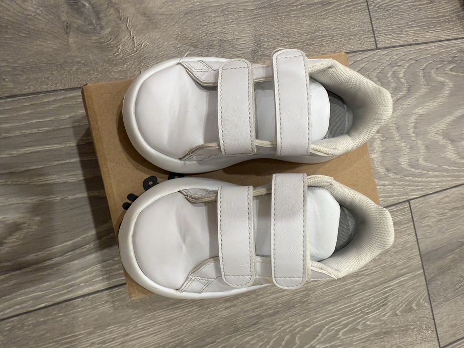 Маратонки Adidas
