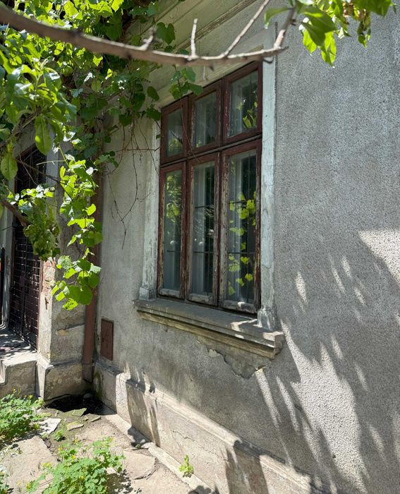 De vanzare casa si teren 300 mp zona Popa Nan (Mecet nr.40)