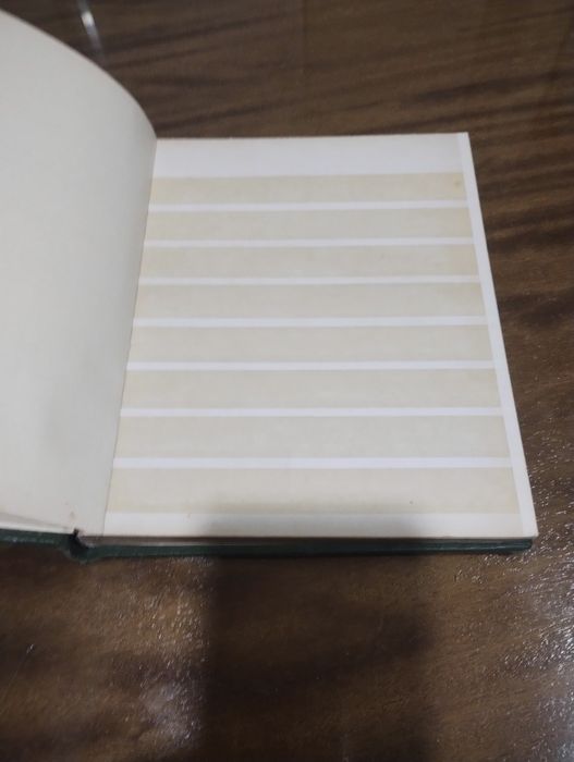 Класьори за марки