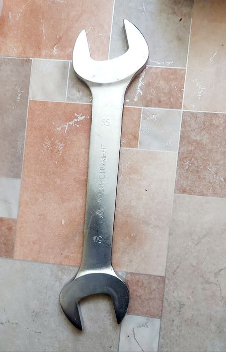 Продам новый ключ на "55"