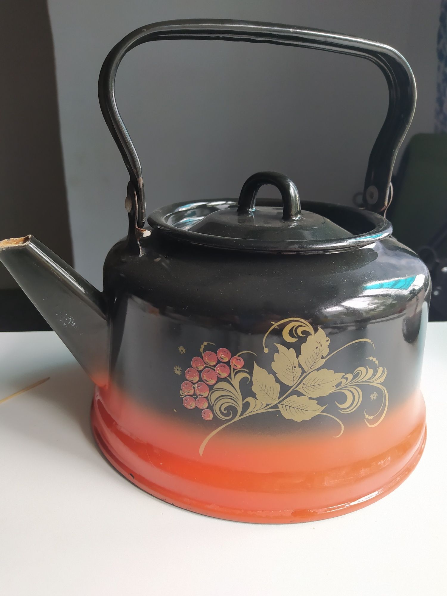Продам чайник б/у