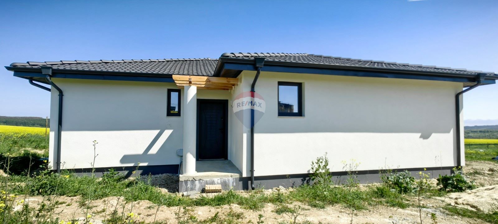 Едноетажна фамилна къща за продажба, с.Кичево, обл.Варна, ЙГ