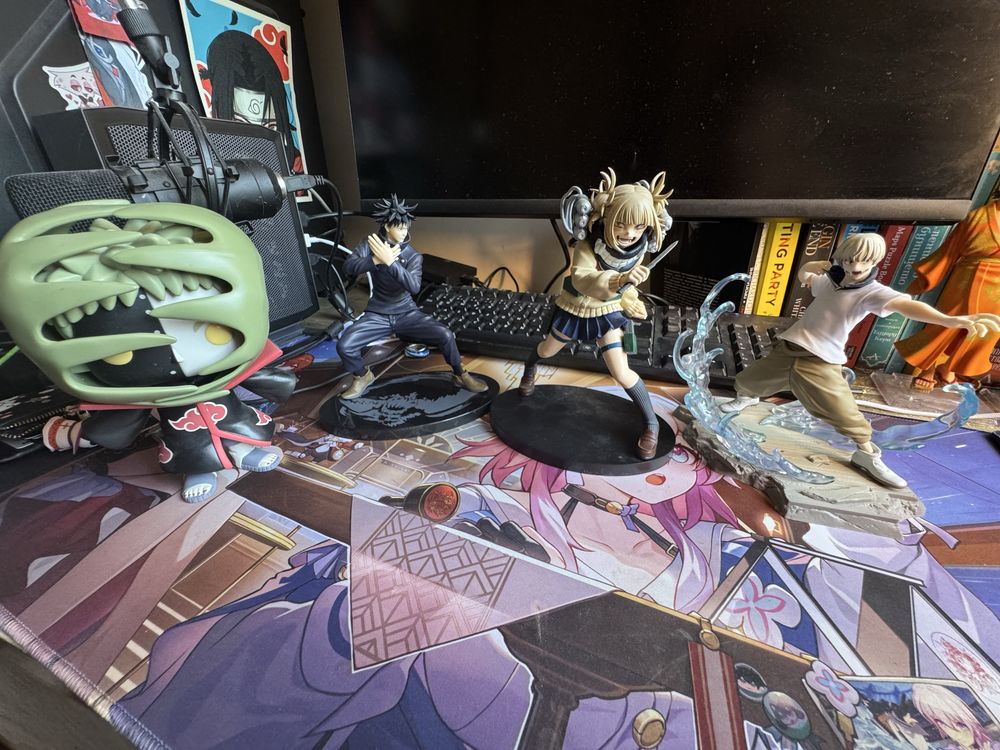Anime фигури, манга и дреболии