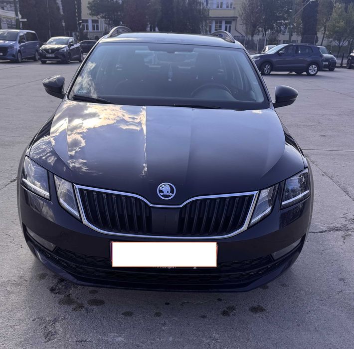 Skoda Octavia 1.6 TDI Ambition DSG 2018 • 149.000 km • Set roți iarnă