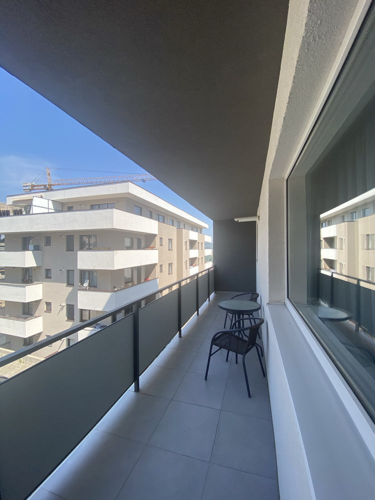 ÎNCHIRIEZ apartament cu o camera si parcare privata