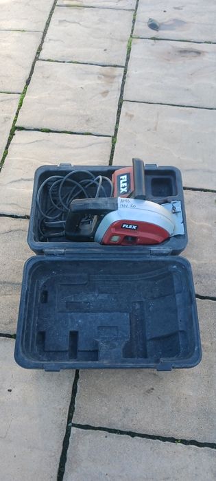 Fierastrau electric de precizie de la FLEX