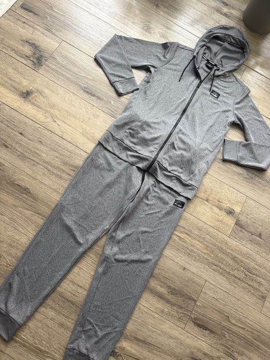 Дамски екип flair нов