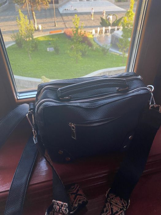 Geanta de umar cu doua curele