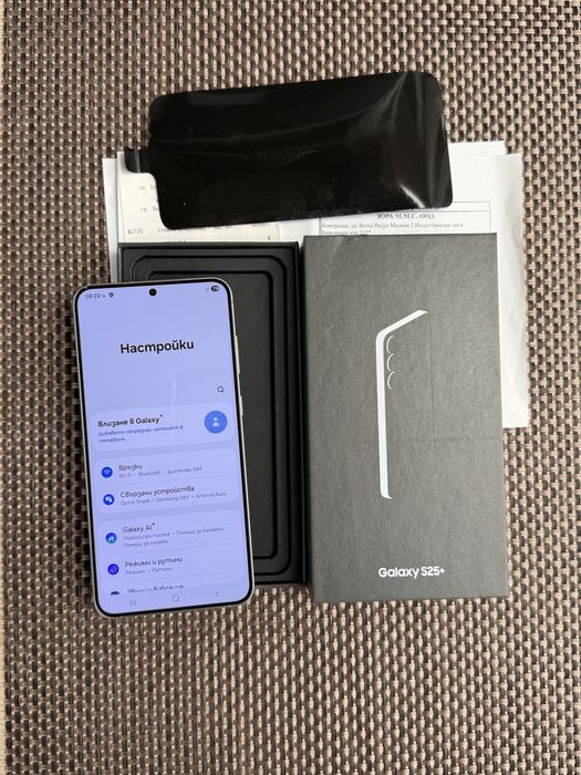 НОВ! *ЛИЗИНГ* Samsung Galaxy S25 + 256Gb Silver shadow *Гаранция