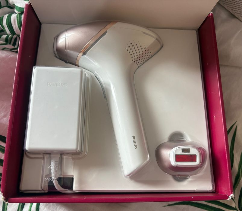 Фотоепилатор Philips lumea