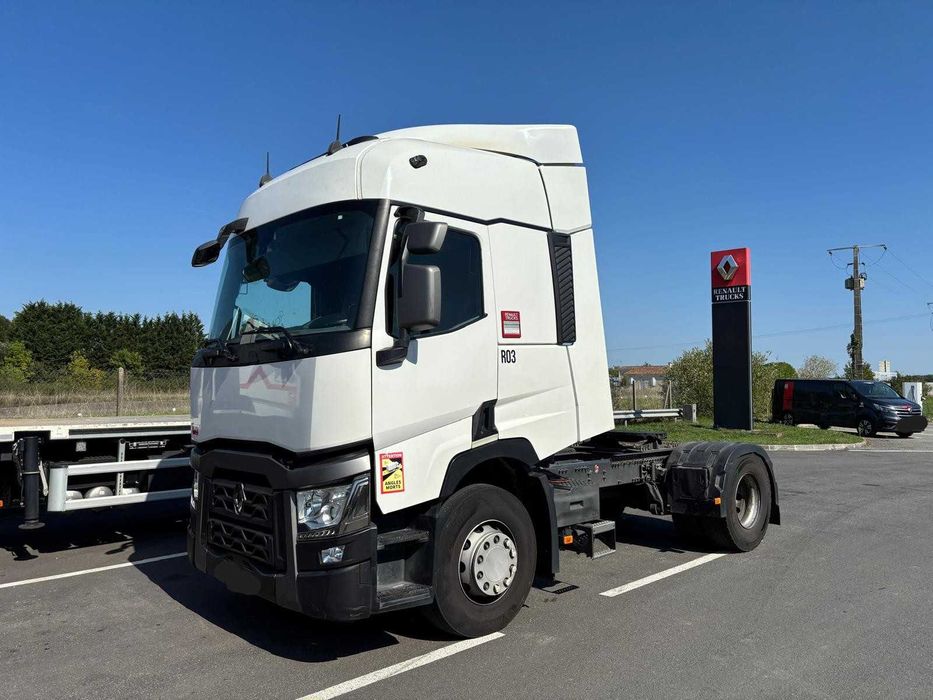 Cap tractor Renault T440 serie de sasiu 2021