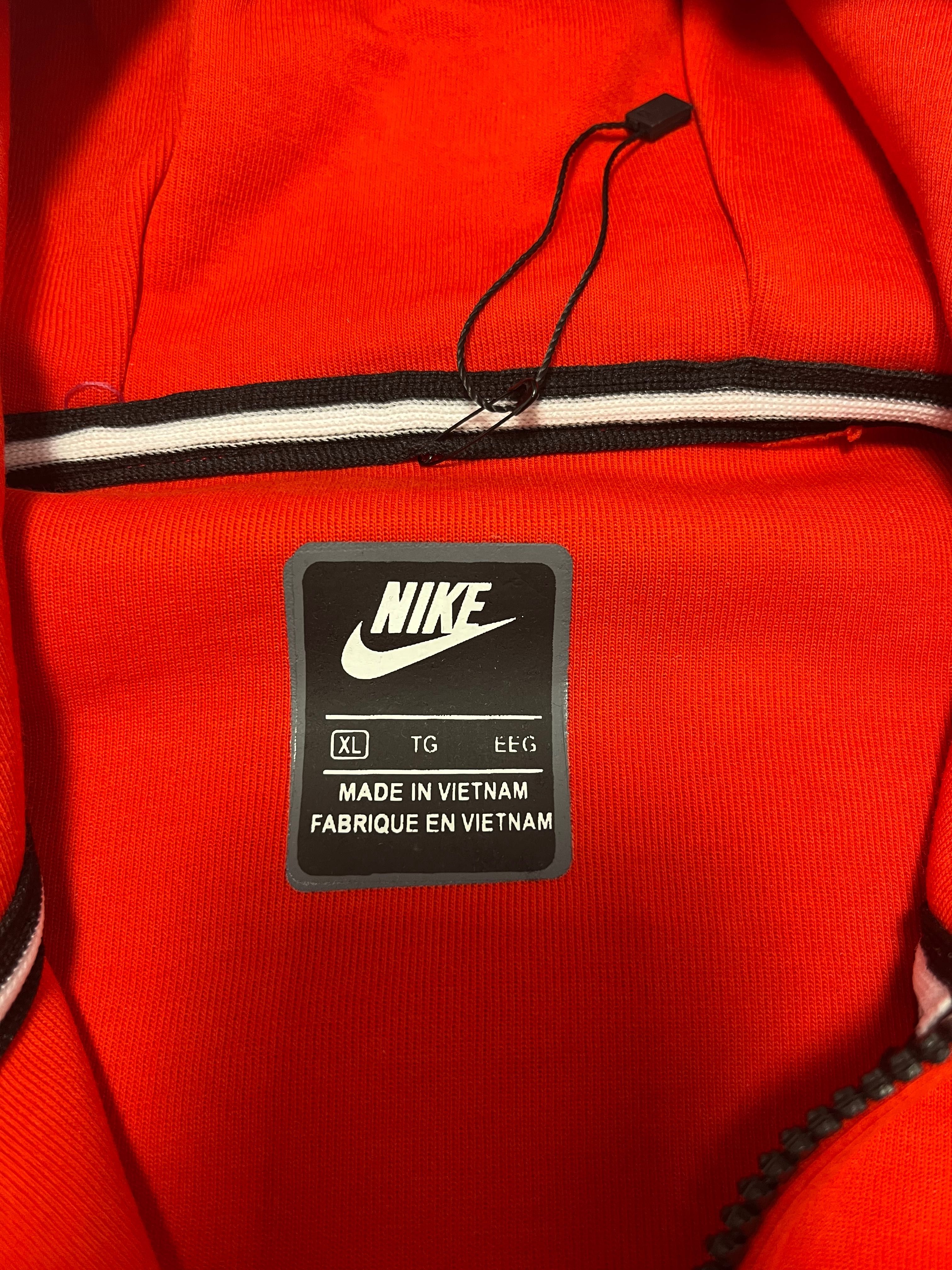 Nike tech fleece XL