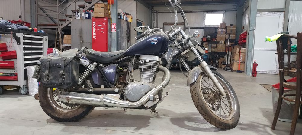 Suzuki salavage 650cc