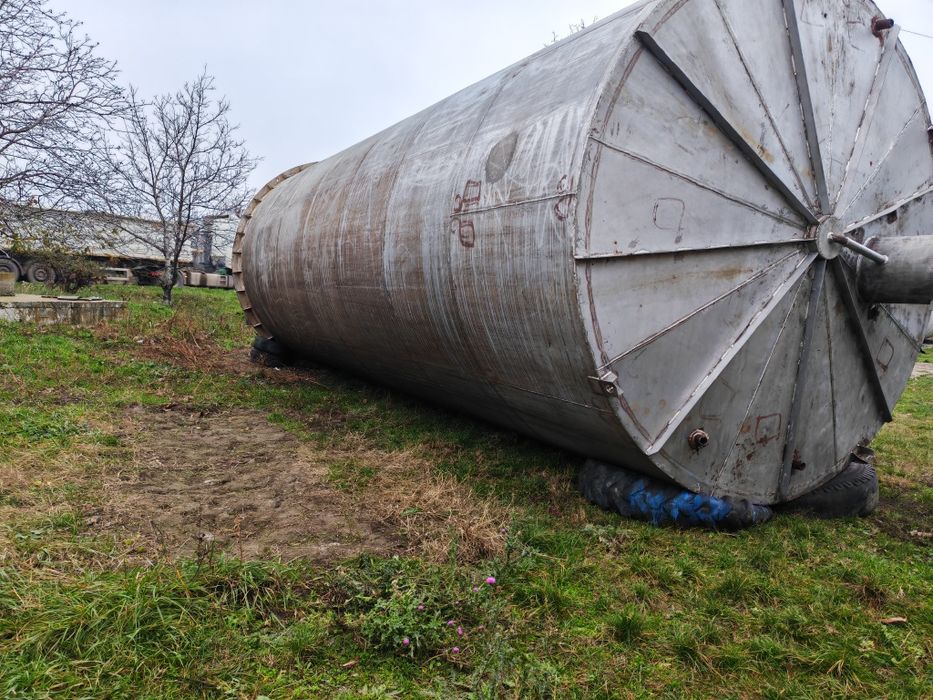 Vând bazine fibra/inox