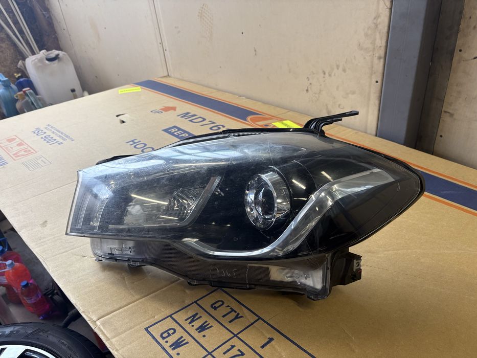 Suzuki Sx4 s-cross 2018 година Ляв Лед Фар Led