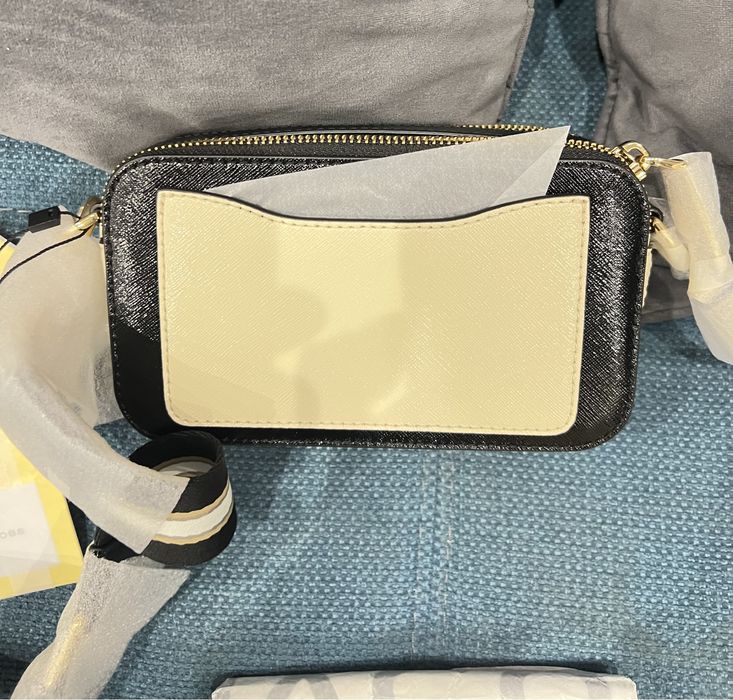 Mark Jacobs The snapshot camera bag.100%ориг.Със сериен номер,етикети!