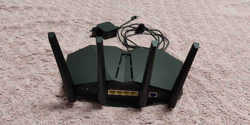 router Asus AX5400 Gaming AX82U, Aura RGB, Gaming Port, AiMesh suport