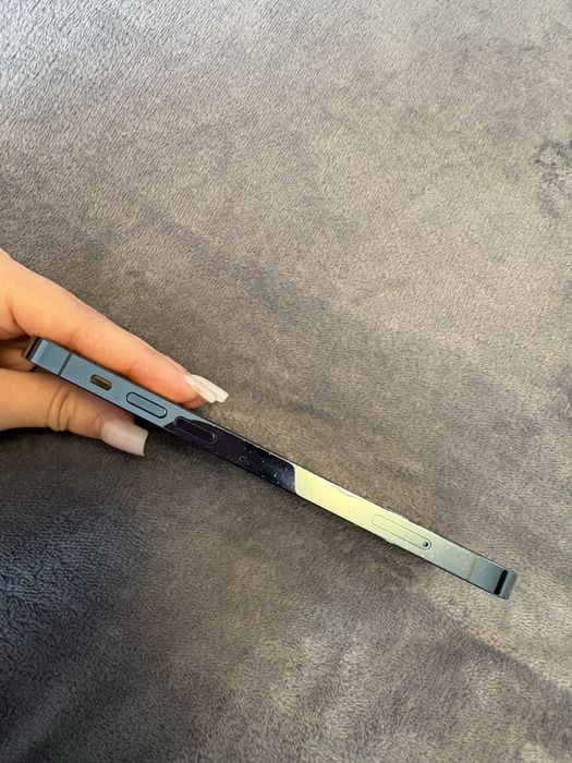 Vand Iphone 12 pro , stare buna,folosit,128GB.