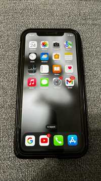 Iphone 11 Black 128 GB Пълен комплект + нова батерия и консумативи
