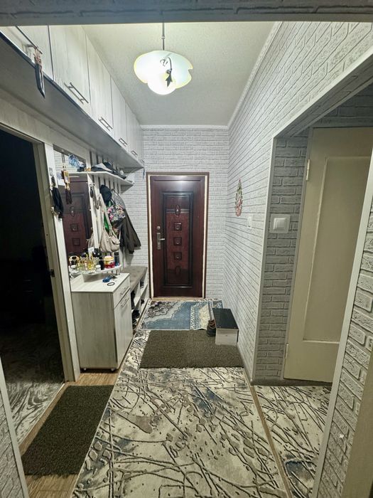 3 хоналик уй сотилади