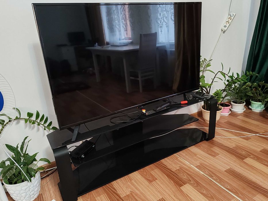 Подстава под телевизор