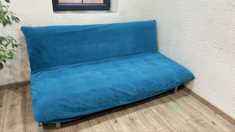 Диван 190см как новый с дополнительным чехлом