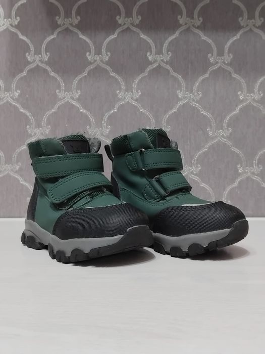 Продам детский ботинки  хорошим состояние