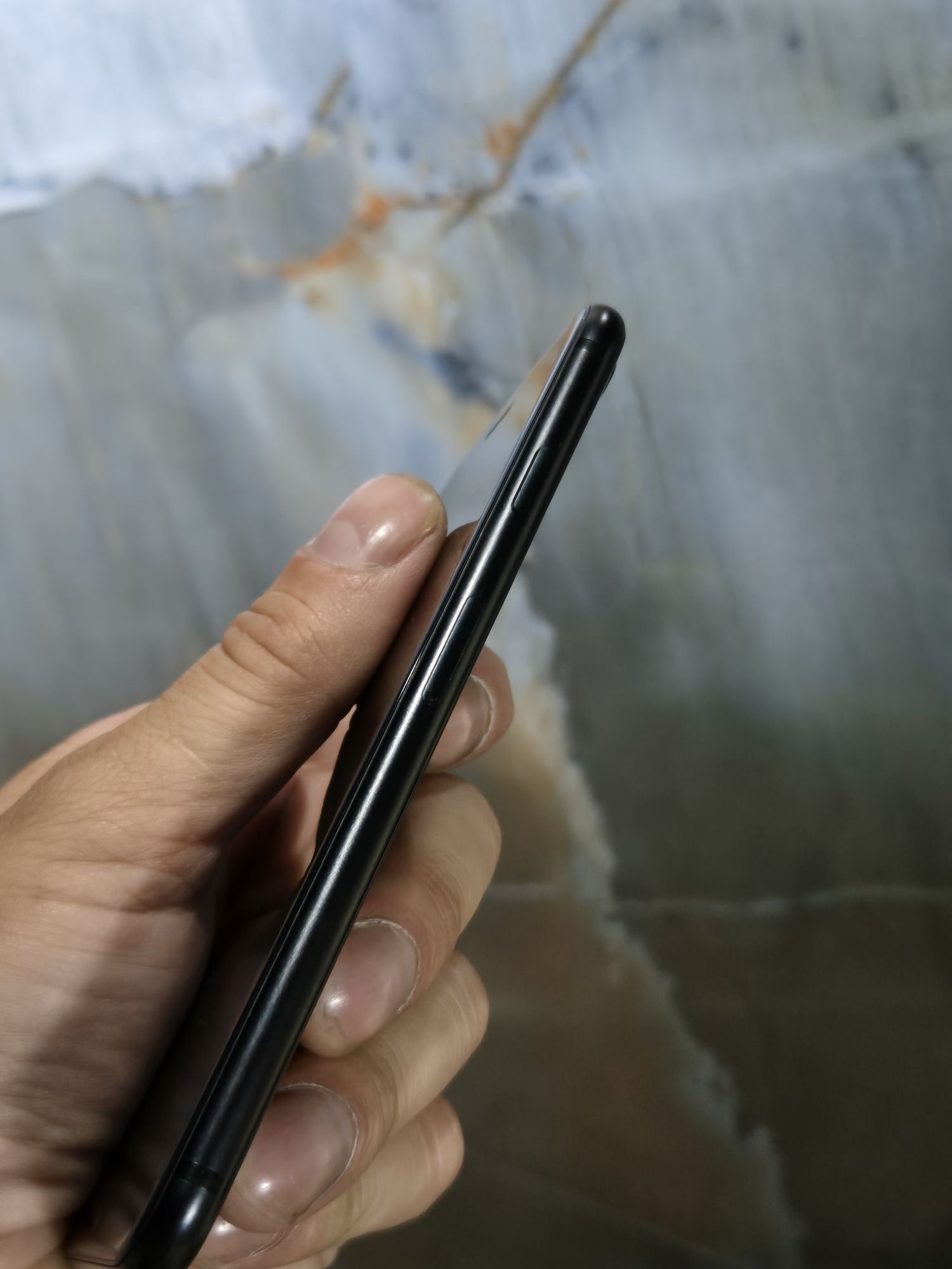 Iphone SE LLA 86YOM