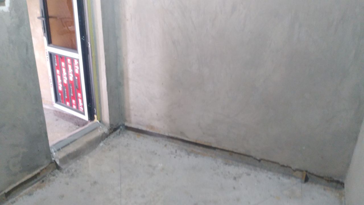 Uchastka sotiladi