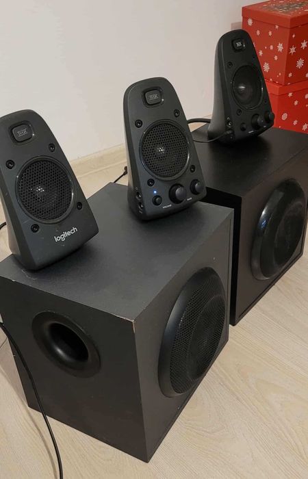 Boxe Logitech 2.1 Z623, 200W RMS, Negru bass subwoofer