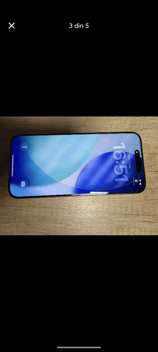 Vând iPhone 15 pro max