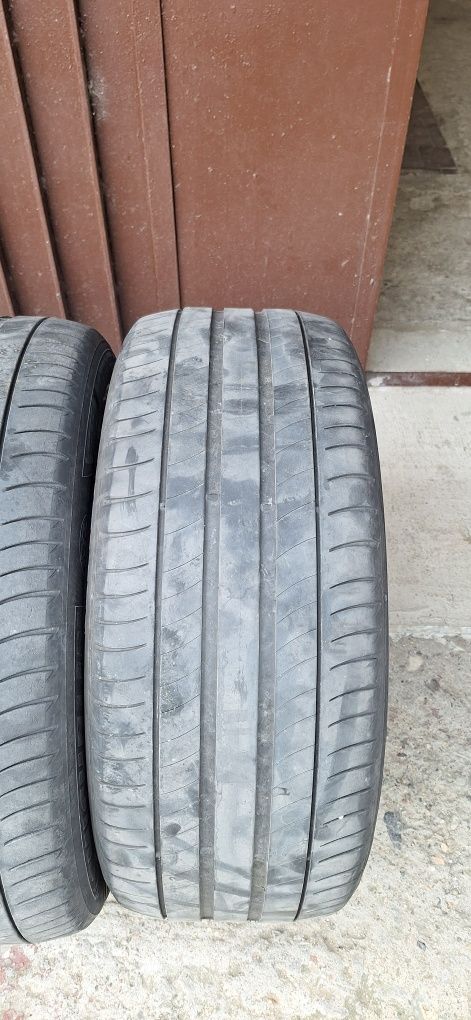 235 50 R17 Мишелин летни