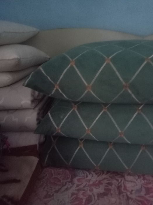 Продам одеяло и подушки новый.