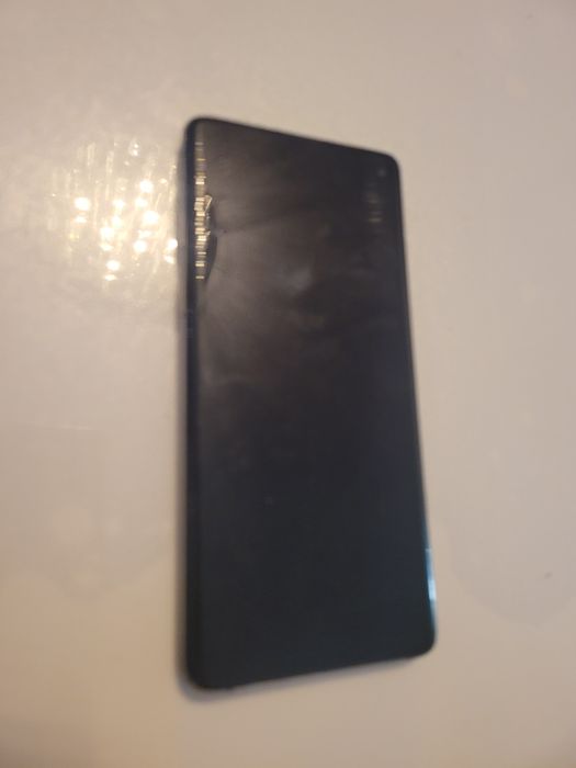 Vind Samsung S10 Duos stare f bună de funcționare.