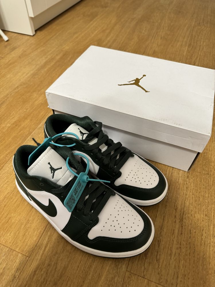 Nike, Air Jordan 1 Low “Galactic Jade” 37 размер