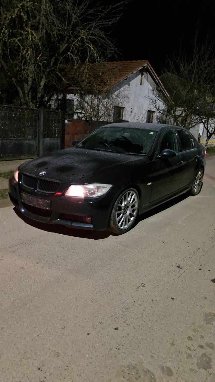 Dezmembrez bmw e90 lci motor benzina