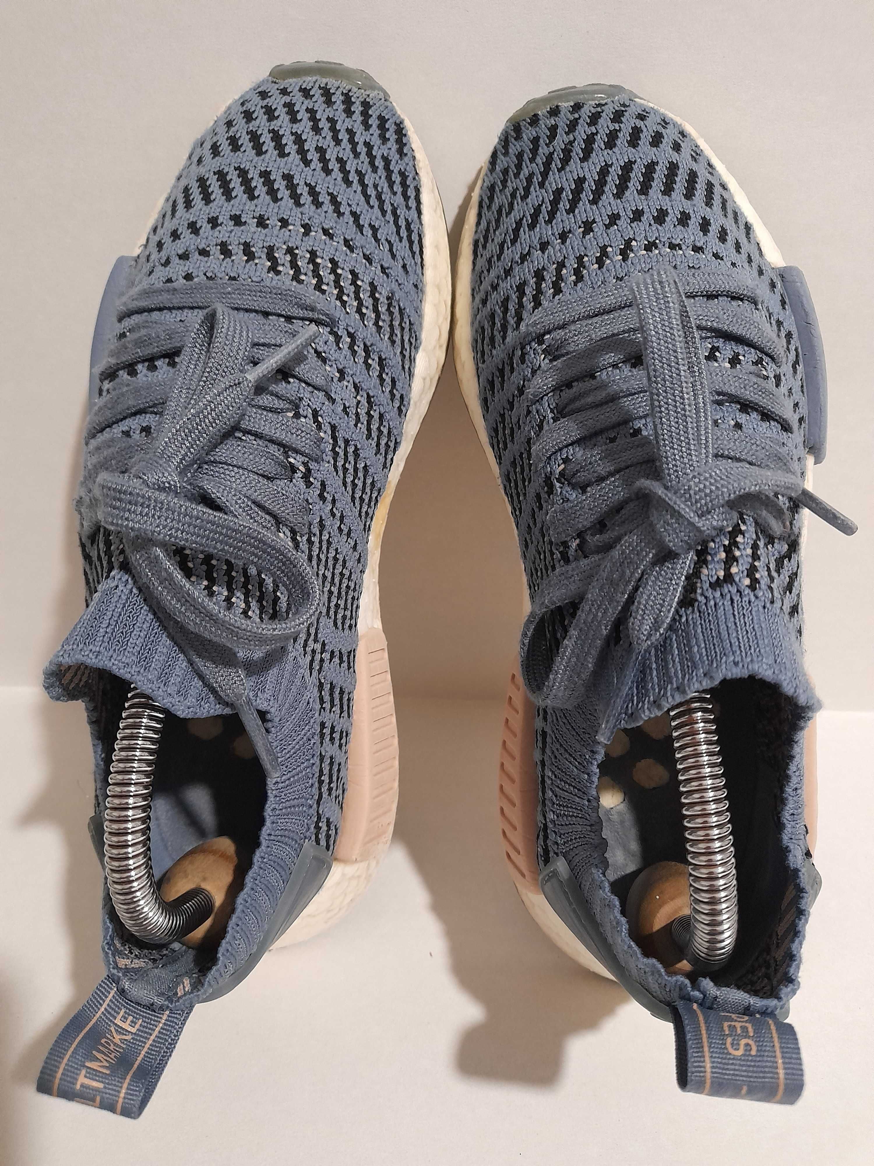 ADIDAS NMD R1 - marimea 38