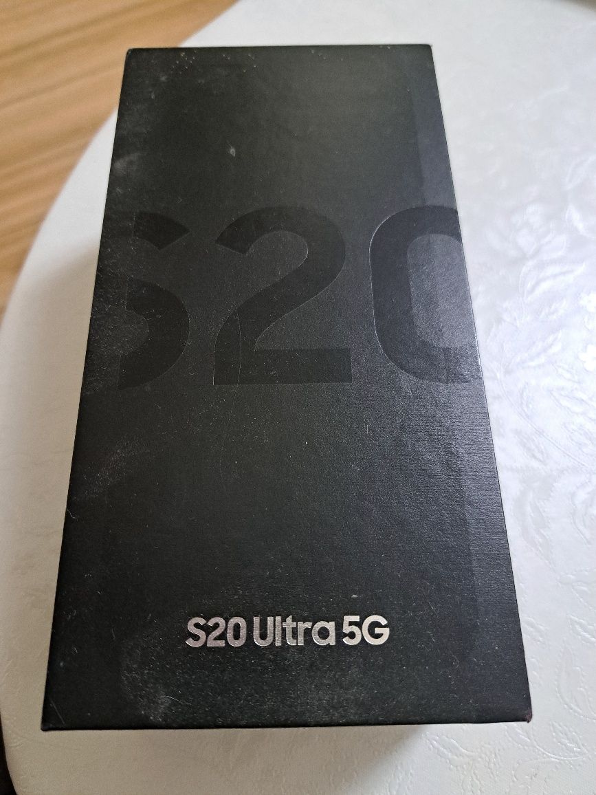Продавам заменям Samsung s20ultra