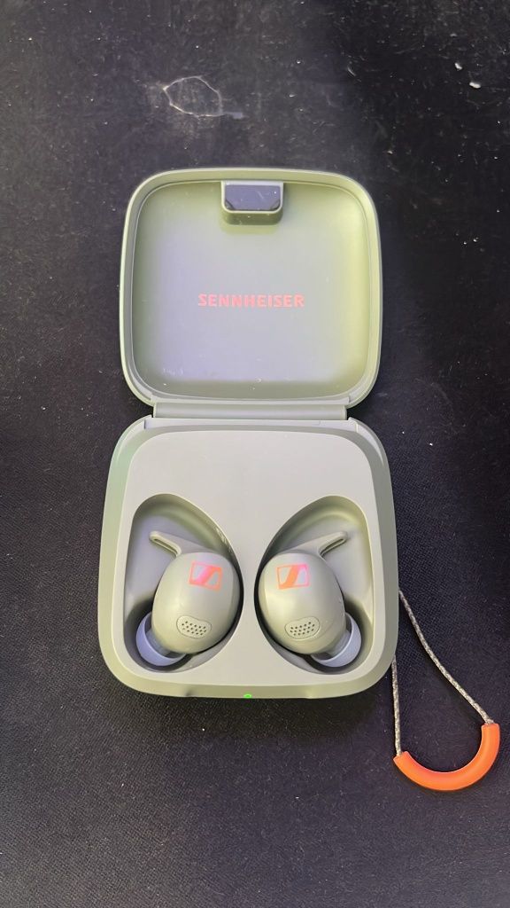 Vând câștigat Bluetooth noi la cuti