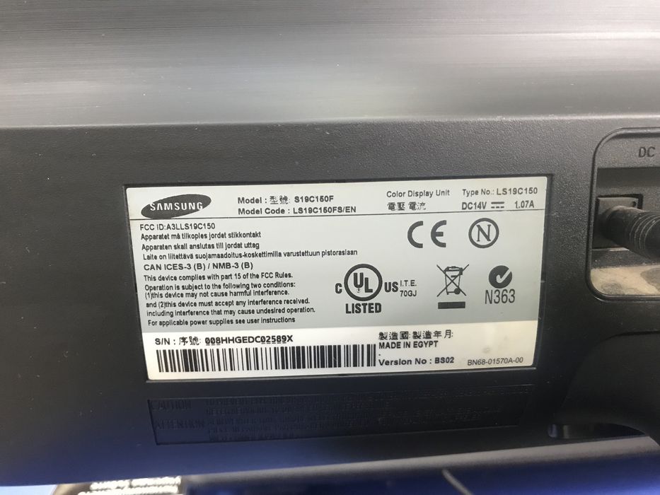 Монитор LG 20 инча Samsung 19 инча