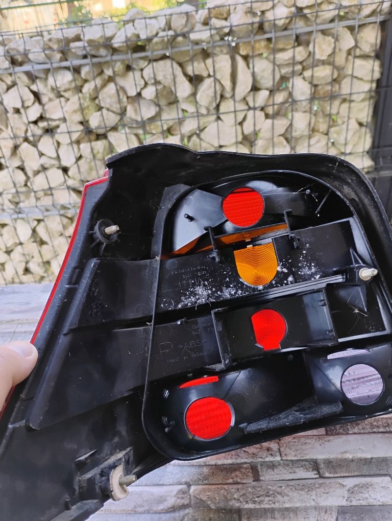 Stopuri golf IV+geam far.