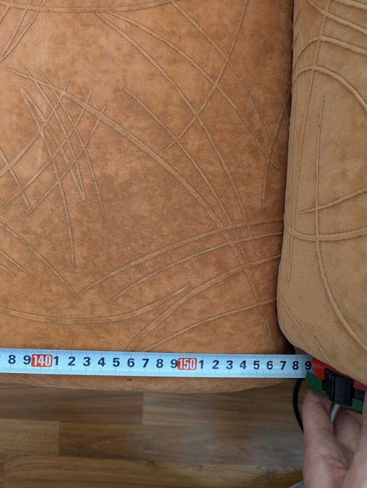 голям разтегателен диван за хол, използван