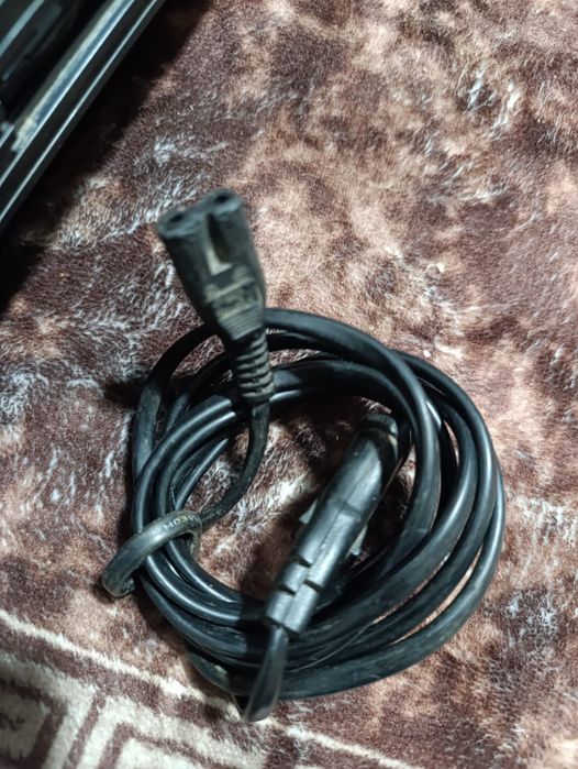 Vând playstation 2, model:scph-50004