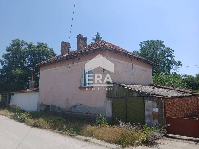 ЕКСКЛУЗИВНО! ЕРА ПЛЕВЕН СИТИ предлага къща за продажба в гр. Долна Мит