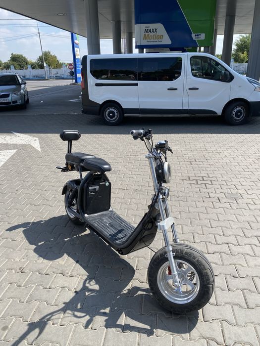 Vand scuter electric
